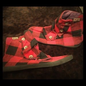 Red & Black Checkered Ankle Boots Size 8 1/2